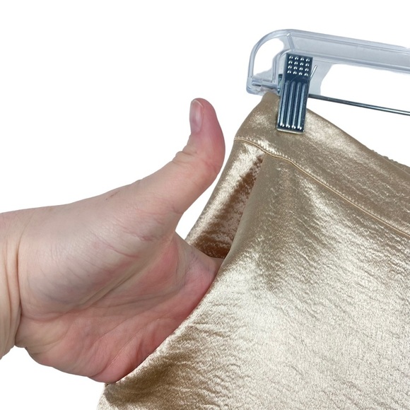 NWT LOVERS & FRIENDS Britt Top & Pants Set Champagne Gold Crop Top NEW Small S - Picture 13 of 16